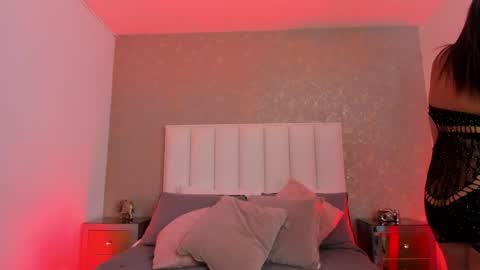 kayliebrooks online show from 10, 4, 2026