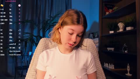 Hi Im Arina 3 online show from 22, 9, 2025