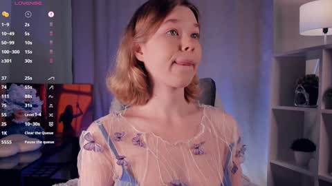 Hi Im Arina 3 online show from 8, 10, 2025