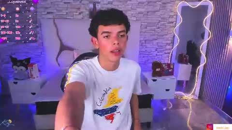 Snapshot of keahi_tay chatting on 12, 6, 2026 keahi online show from 12, 6, 2026