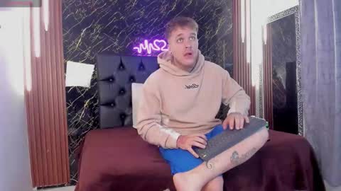 Keane online show from 11, 11, 2025