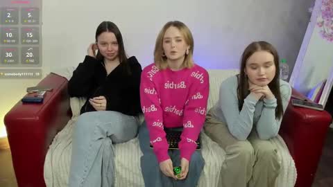 Snapshot of kebesheska chatting on 28, 2, 2025 Seb Polly Roxy Jonny online show from 28, 2, 2025