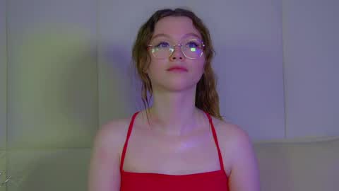 Keira online show from 8, 3, 2025