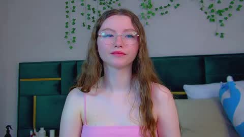 Keira online show from 9, 3, 2025