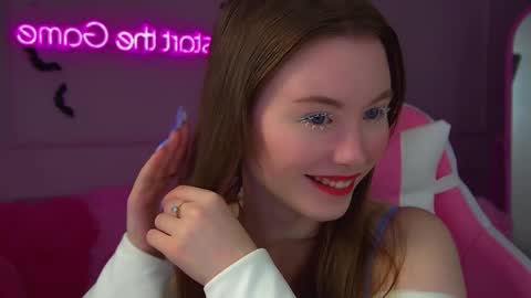 Keira online show from 17, 10, 2025