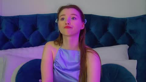 Keira online show from 3, 2, 2026