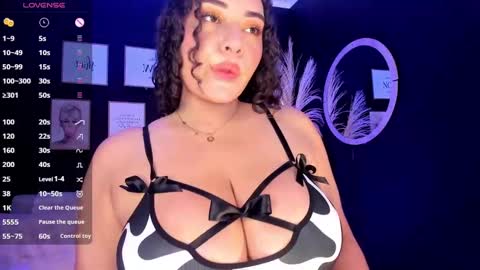 Keisha online show from 28, 9, 2025