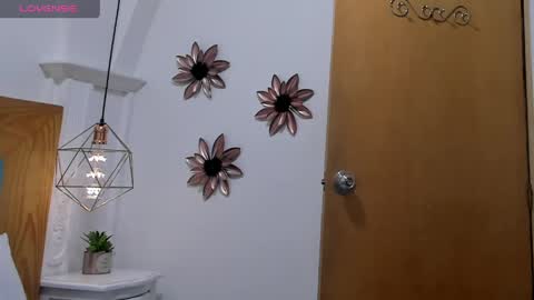 keisymoon_ online show from 26, 5, 2026