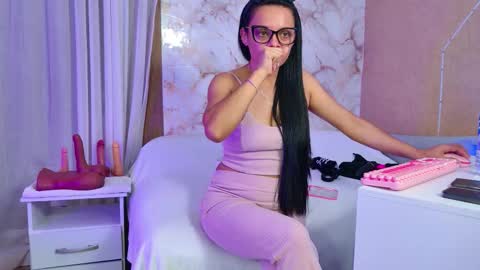 Snapshot of kelanymilf chatting on 28, 2, 2026 kelanymilf online show from 28, 2, 2026