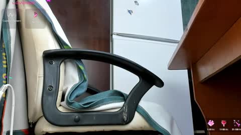 Snapshot of kelly_case18 chatting on 11, 3, 2025 KELLY online show from 11, 3, 2025