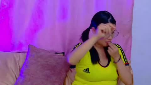 Snapshot of kelly_richardson1 chatting on 3, 7, 2026 elena online show from 3, 7, 2026