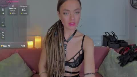 Snapshot of kellyfouler chatting on 23, 2, 2025 KellyFouler online show from 23, 2, 2025