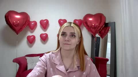 Kelly Stoneys online show from 10, 2, 2025