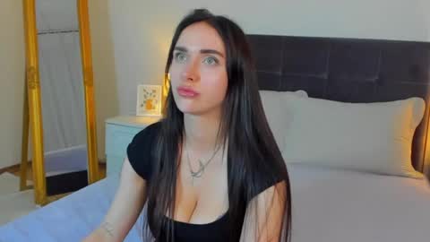 Kelly online show from 8, 7, 2026