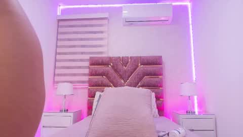 kemdall lopez online show from 19, 2, 2026