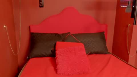 Snapshot of kendal_jhonsson chatting on 8, 12, 2024 kendal_jhonsson online show from 8, 12, 2024