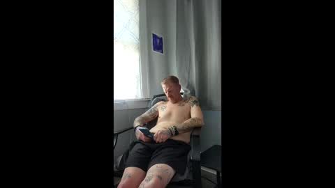 kendall21978 online show from 19, 4, 2026