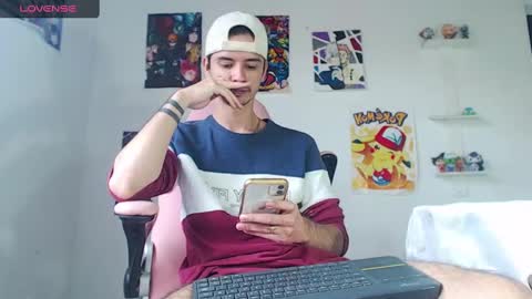 Snapshot of kendall_ros chatting on 19, 12, 2024 kendall ross online show from 19, 12, 2024