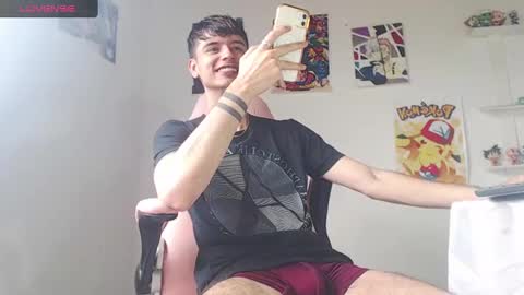 Snapshot of kendall_ros chatting on 3, 1, 2025 kendall ross online show from 3, 1, 2025