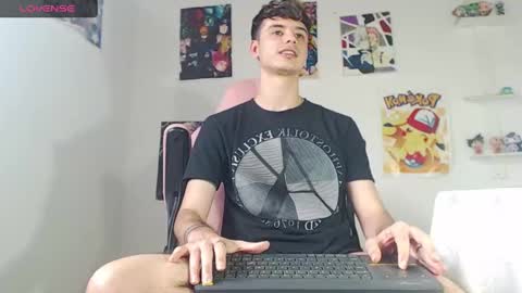 Snapshot of kendall_ros chatting on 3, 1, 2025 kendall ross online show from 3, 1, 2025