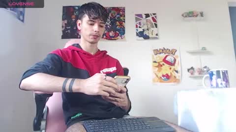 Snapshot of kendall_ros chatting on 12, 1, 2025 kendall ross online show from 12, 1, 2025