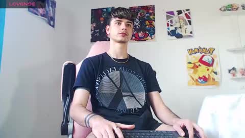 Snapshot of kendall_ros chatting on 21, 1, 2025 kendall ross online show from 21, 1, 2025