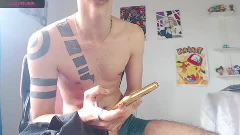 Snapshot of kendall_ros chatting on 5, 2, 2025 kendall ross online show from 5, 2, 2025