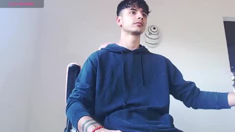 Snapshot of kendall_ros chatting on 23, 9, 2025 kendall ross online show from 23, 9, 2025