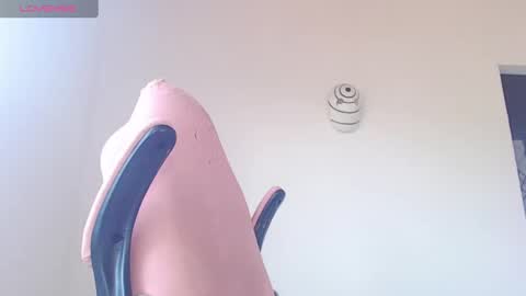 Snapshot of kendall_ros chatting on 24, 10, 2025 kendall ross online show from 24, 10, 2025