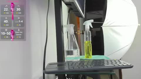 Snapshot of kendra_london chatting on 3, 5, 2026 Kendra London online show from 3, 5, 2026