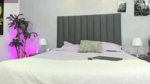 Snapshot of kendra_london chatting on 9, 5, 2026 Kendra London online show from 9, 5, 2026
