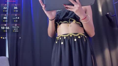 Snapshot of kendra_moretti2 chatting on 28, 10, 2025 kendra_moretti2 online show from 28, 10, 2025