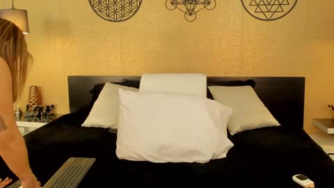 KENDRA online show from 25, 1, 2025