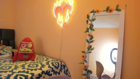 Kenia online show from 30, 4, 2026