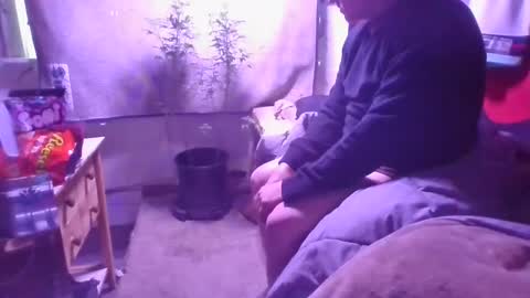 kenneth69h online show from 27, 2, 2025