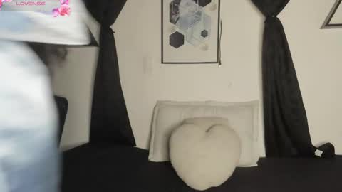 KENTHA  online show from 24, 2, 2026