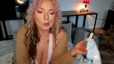 Snapshot of kenzieaspel chatting on 13, 7, 2026 Kenzie online show from 13, 7, 2026