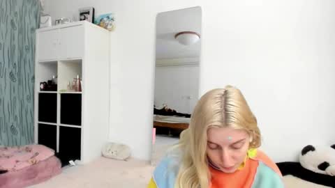 Kenzie online show from 22, 2, 2026