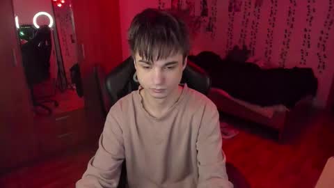 Looking for a moderator I PVT IS OPEN online show from 29, 11, 2025