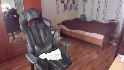 Looking for a moderator I PVT IS OPEN online show from 22, 2, 2026