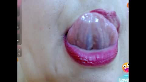 Snapshot of kerly_doll chatting on 22, 12, 2024 K E R L Y online show from 22, 12, 2024