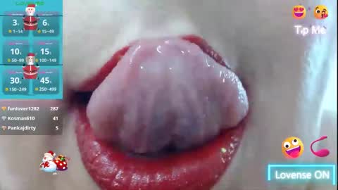 Snapshot of kerly_doll chatting on 29, 12, 2024 K E R L Y online show from 29, 12, 2024
