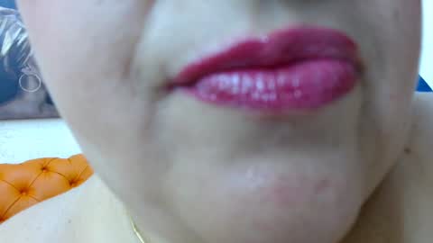 Snapshot of kerly_doll chatting on 9, 1, 2025 K E R L Y online show from 9, 1, 2025