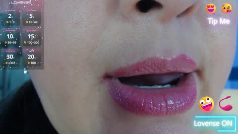 Snapshot of kerly_doll chatting on 16, 1, 2025 K E R L Y online show from 16, 1, 2025