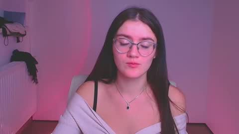 Snapshot of ketrin_pirsss chatting on 19, 12, 2024 Ketrin online show from 19, 12, 2024