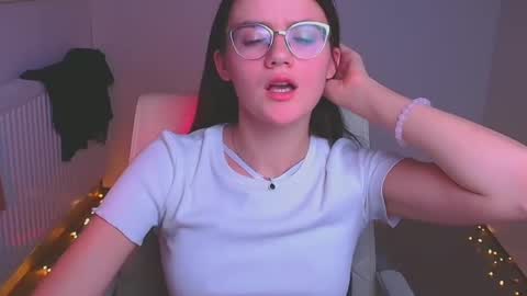 Snapshot of ketrin_pirsss chatting on 20, 12, 2024 Ketrin online show from 20, 12, 2024