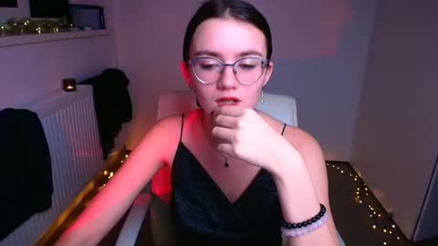 Snapshot of ketrin_pirsss chatting on 30, 12, 2024 Ketrin online show from 30, 12, 2024