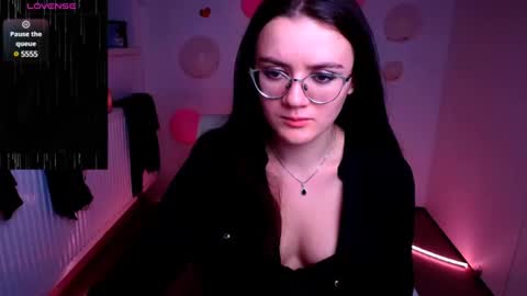 Snapshot of ketrin_pirsss chatting on 21, 2, 2025 Ketrin online show from 21, 2, 2025