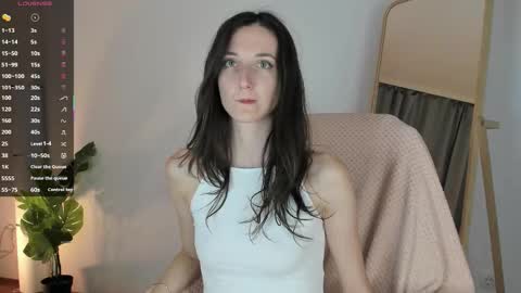 Snapshot of kettybelly chatting on 18, 10, 2025 kettyIm a simple girl who likes gifts Lovense is activeThere are legends that in this room all your wish can come true online show from 18, 10, 2025