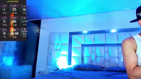 Snapshot of kevin__max_ chatting on 28, 7, 2026 Kev online show from 28, 7, 2026